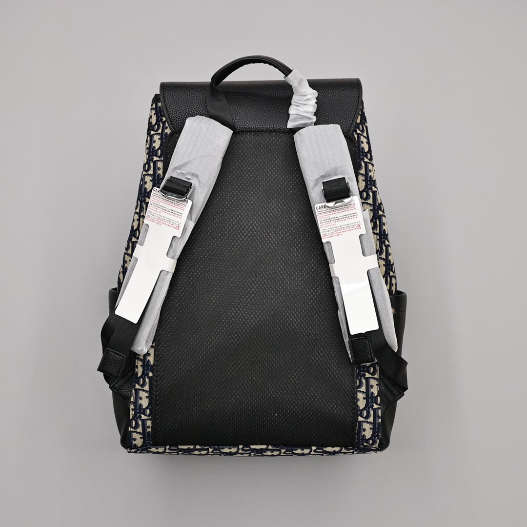 D10r Backpack