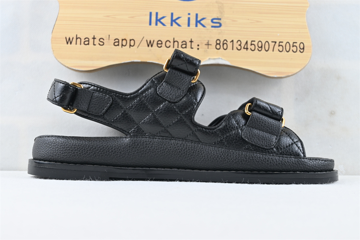 Ch**el sandals