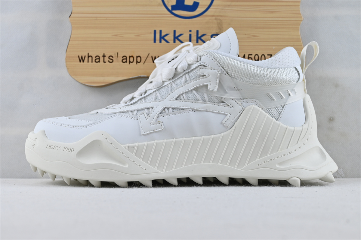 OFF WHITE