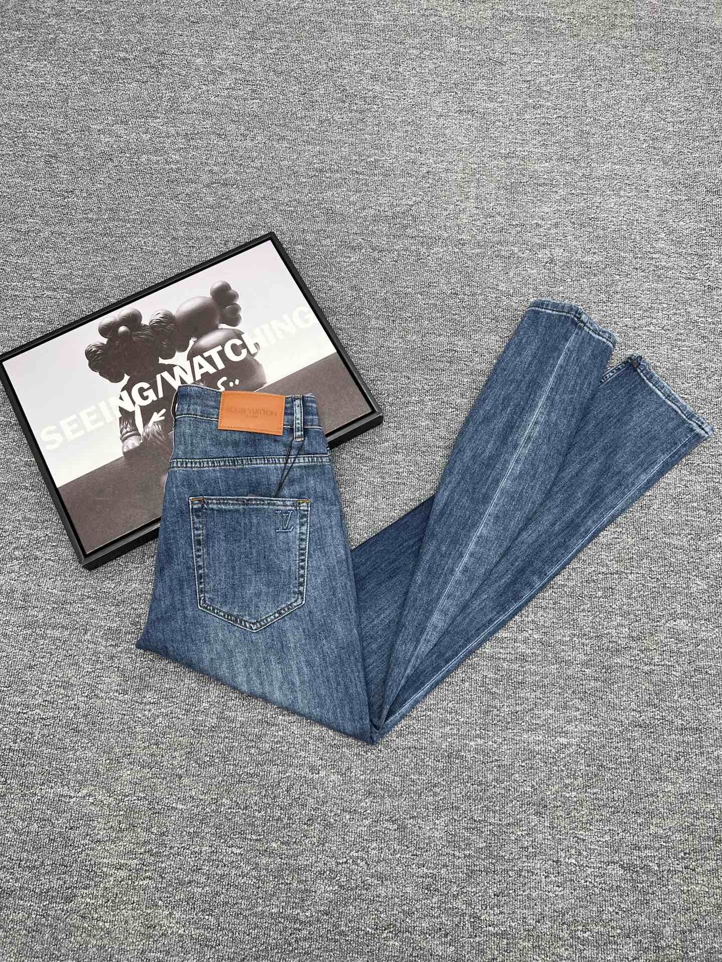 L0vis Vvtt0n pant