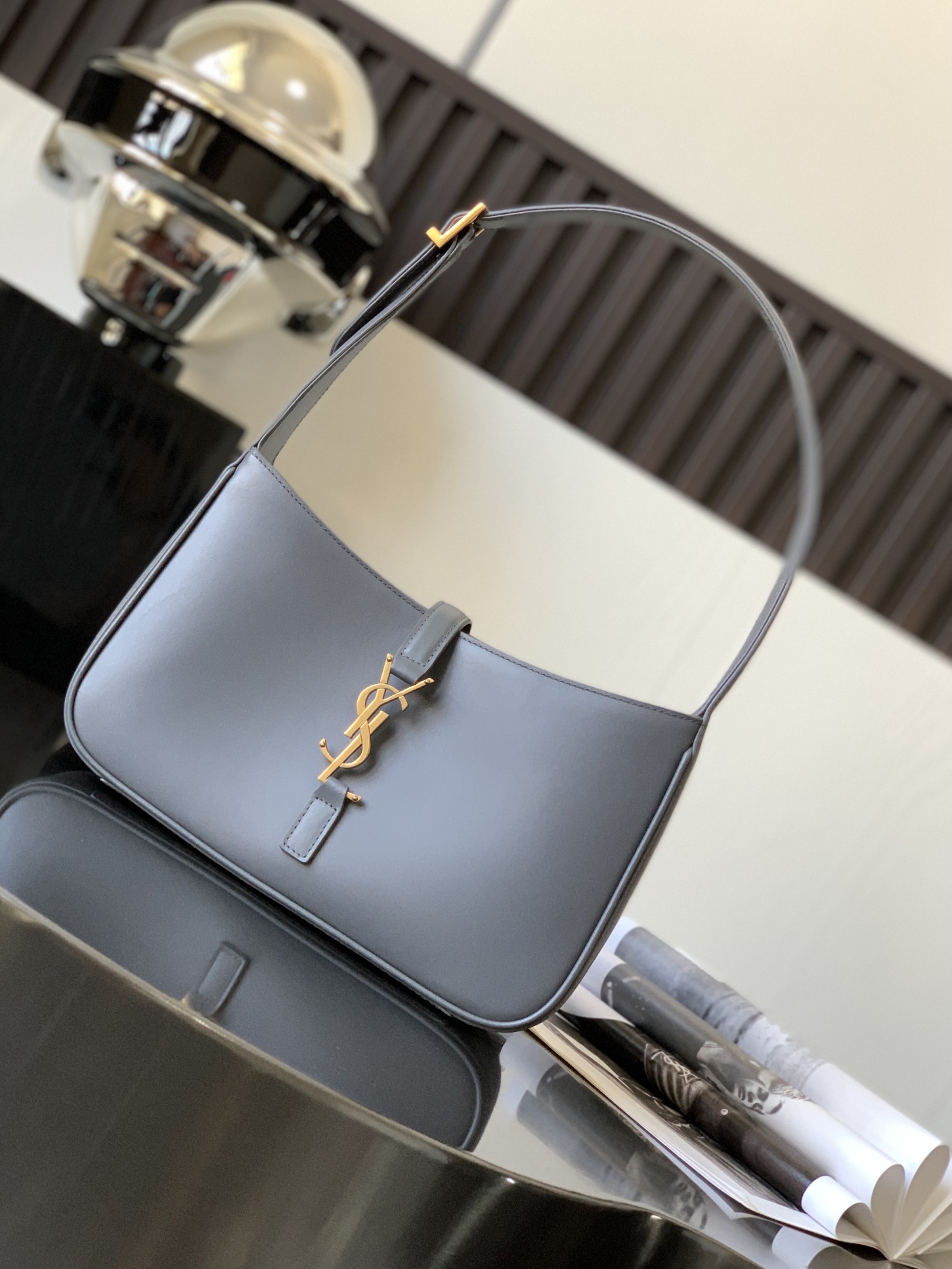 Sa1nt Lau*nt Women Le 5 À 7 Mini Leather Hobo Bag