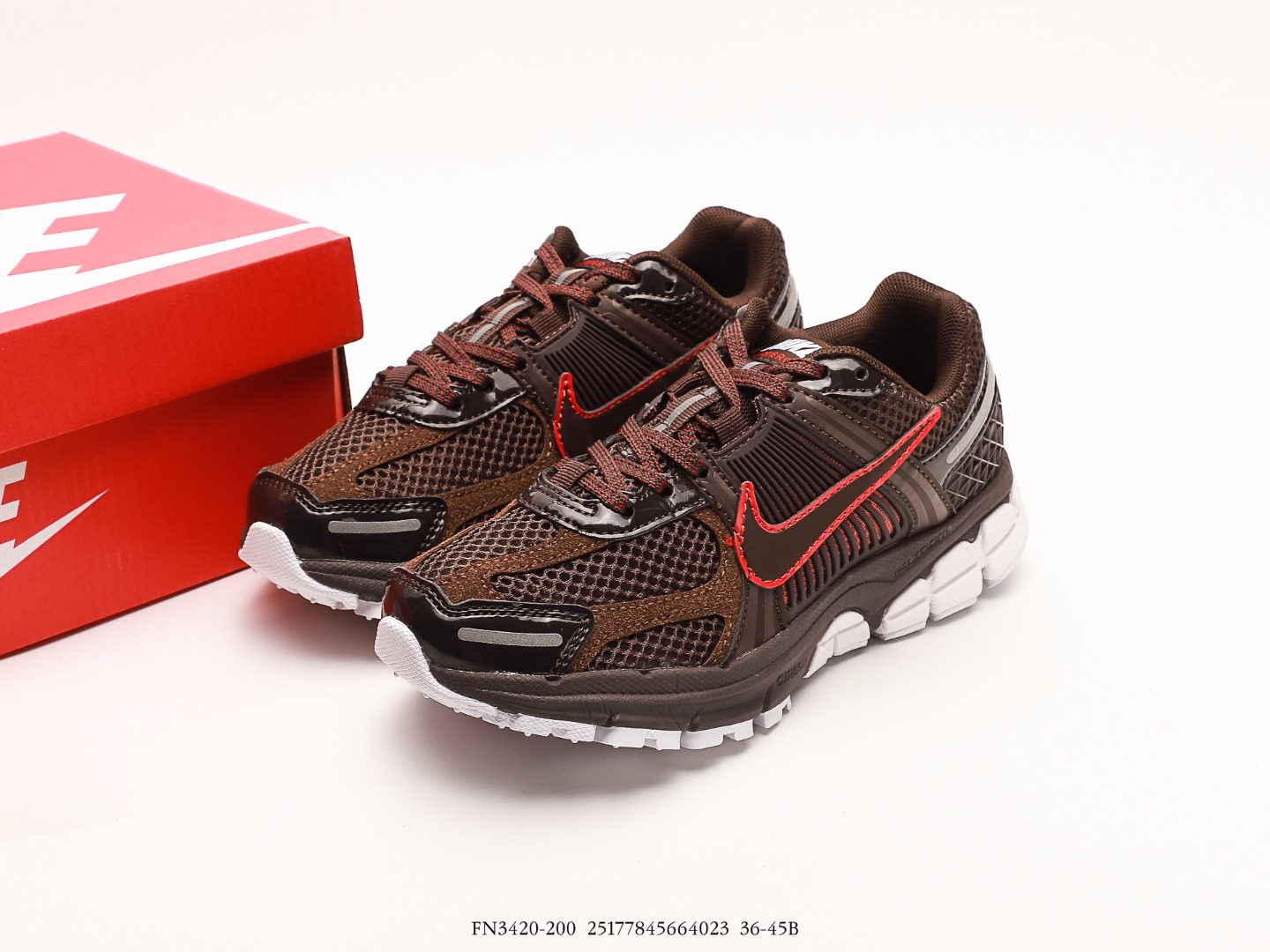 Nike Air Zoom Vomero 5