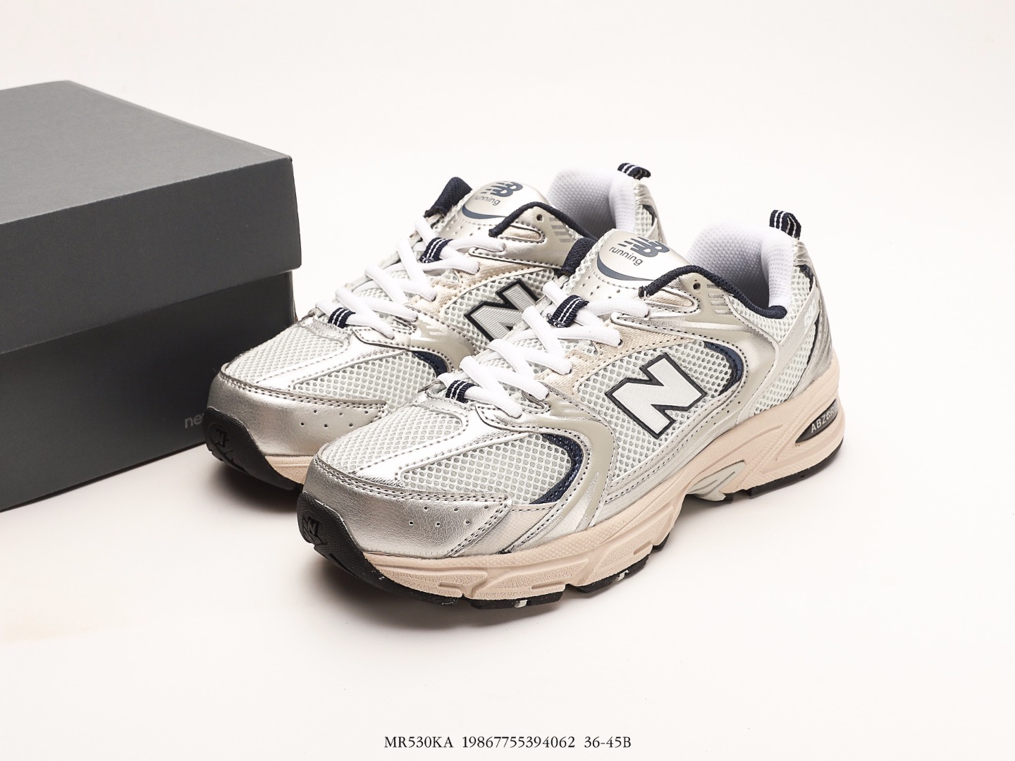 New Balance 530