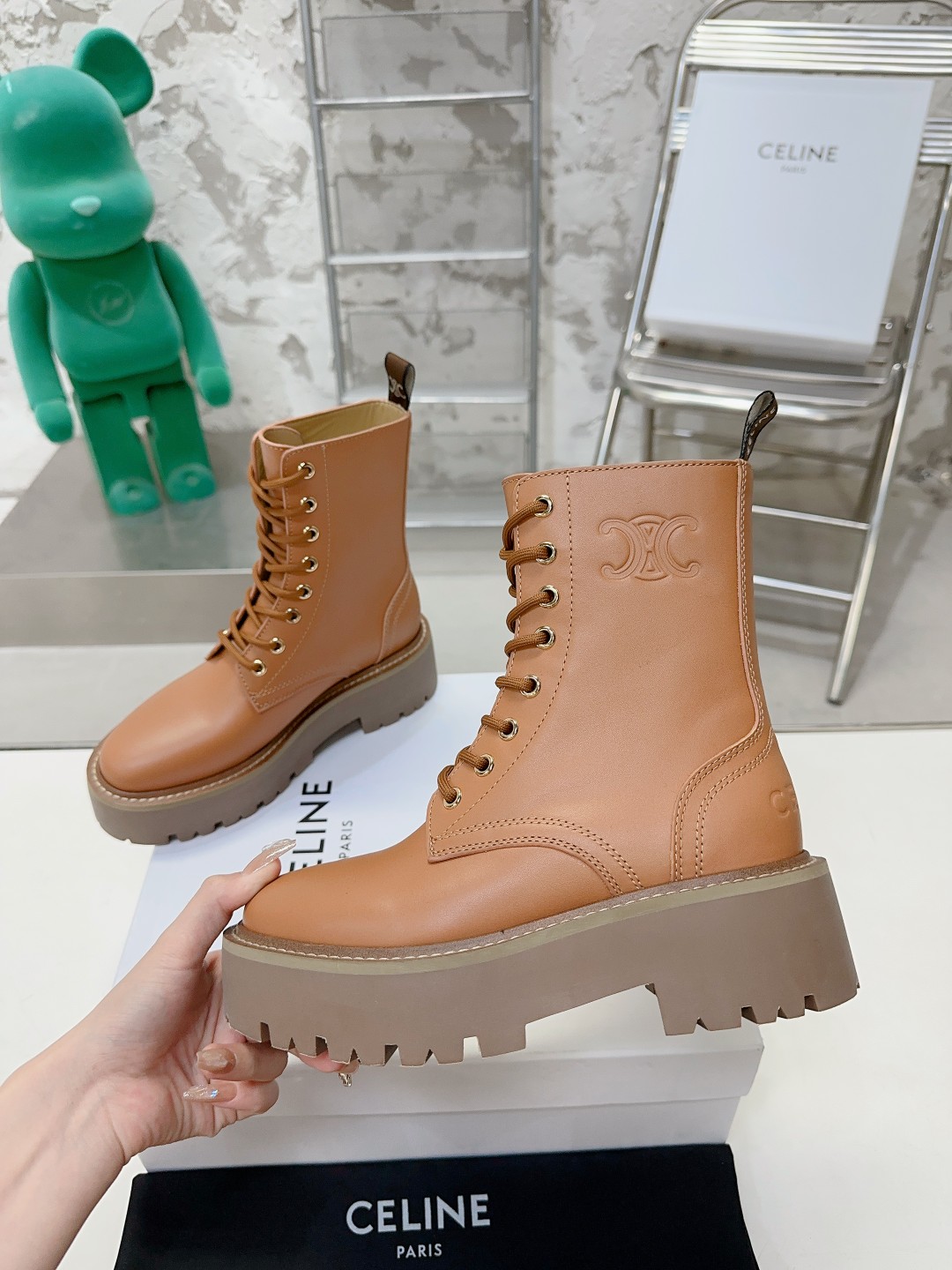 Ce1i*e Boots