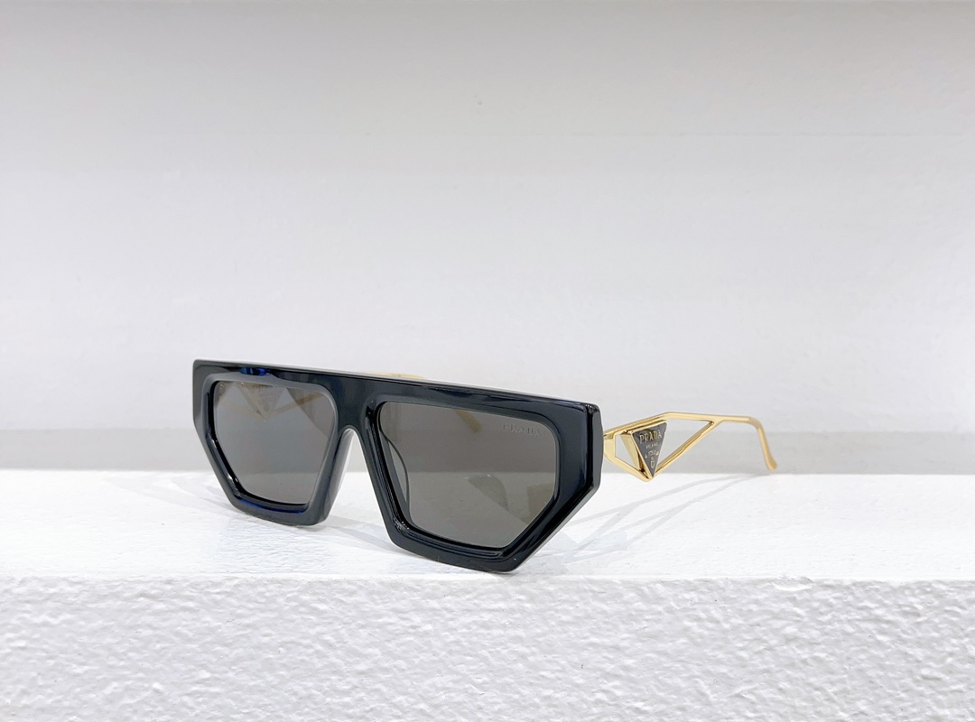Pra*a Sunglasses