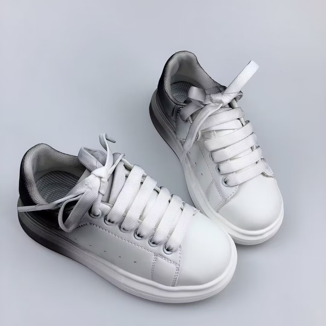 A1exa*der Mcqv*en Sneaker (PS)