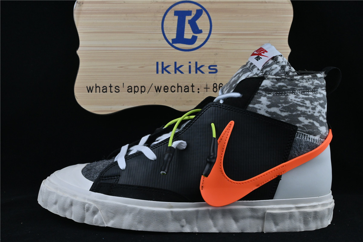 BLAZER MID